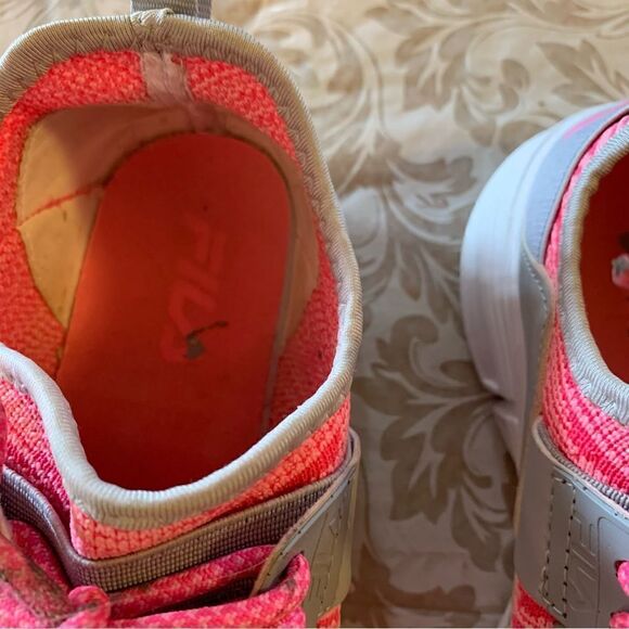 Fila Sneakers Hot Pink Womens Sz 7.5 Gorgeous - Picture 3 of 6